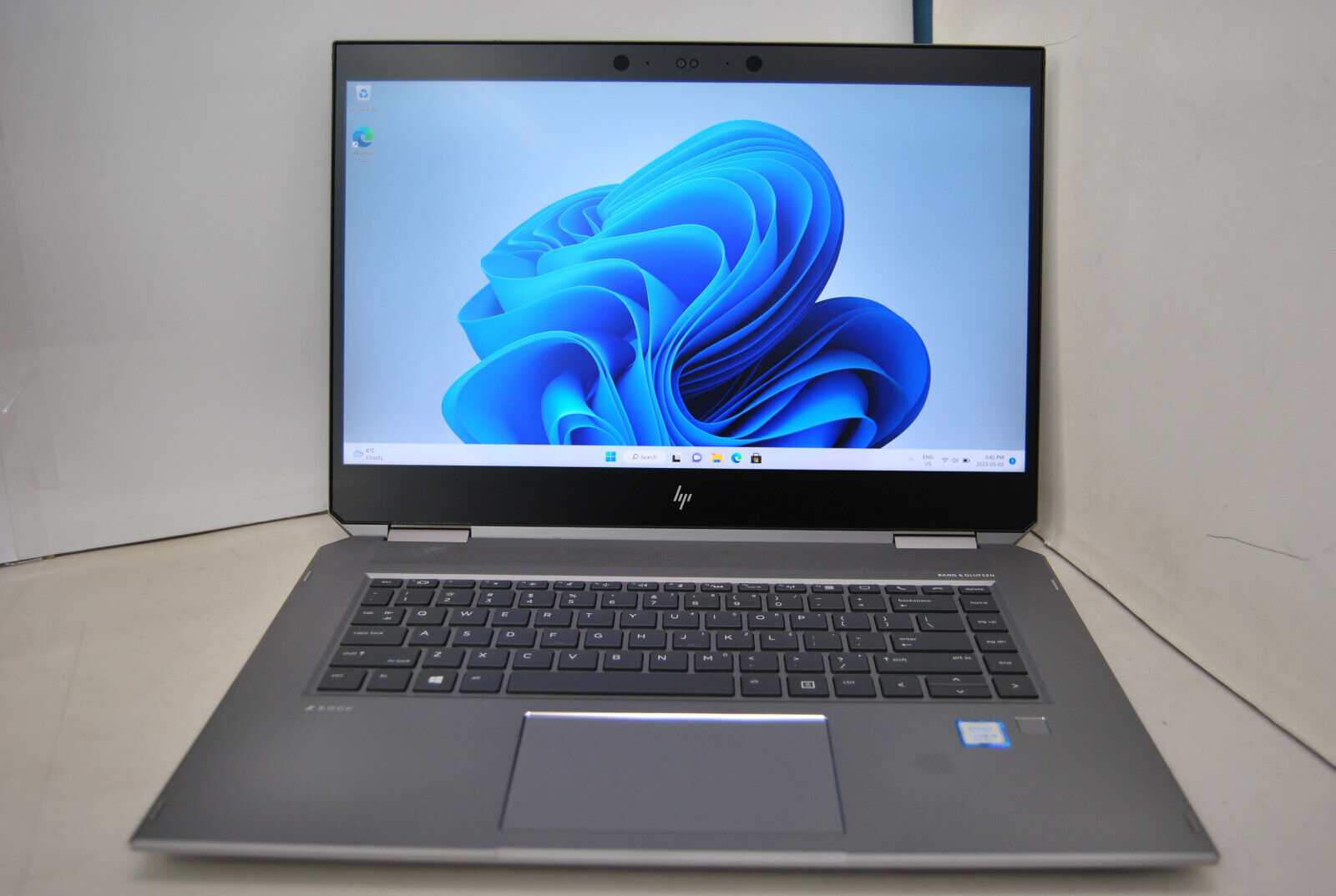 HP Zbook Studio G5 Workstation Laptop-Intel Core i7-8850H 2.6Ghz,64GB ,512GB NVMe SSD, NVIDIA Quadro P2000 Video Card, 15.6 ,Win 10 PRO - 1 Year Warranty