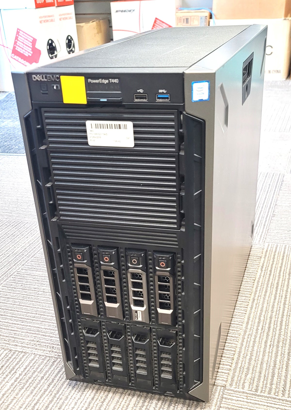 Offlease  Dell PowerEdge T440 - Intel Xeon Silver 4110 - 8 Core - 2.10 GHz, 128GB DDR4-ECC 2666 MHz memory,  PERC H330 RAID Card, 2 x 750W PS, NO HDD, NO OS